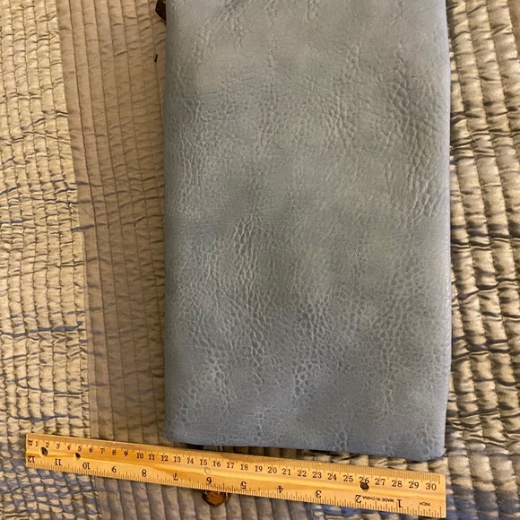 Urban Expressions Certified Vegan Clutch Bag - Picture 4 of 6